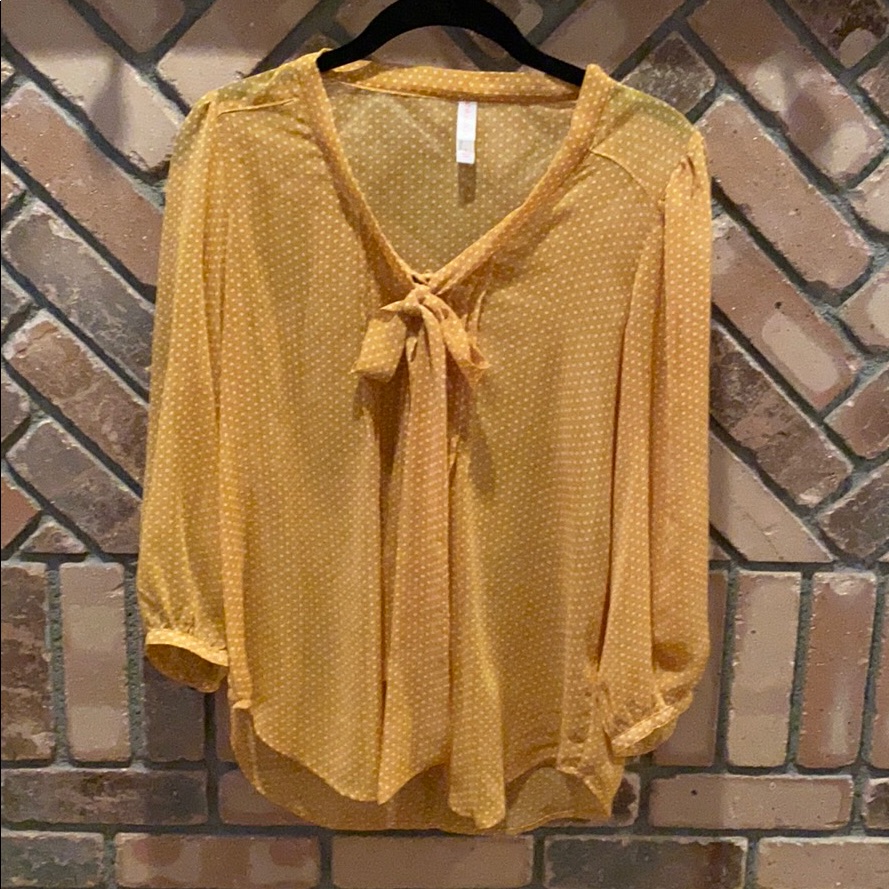 Yellow And White Polka Dot Atop
